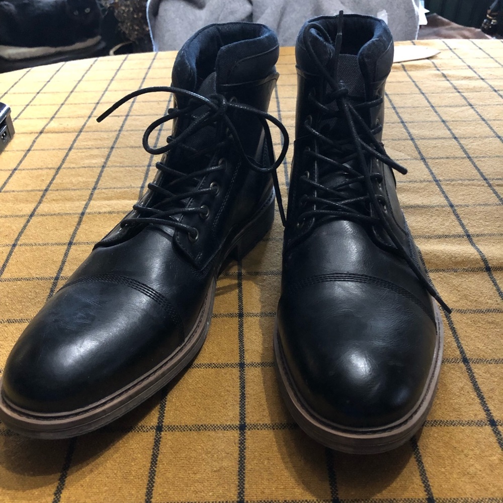 Men’s Laced Shoes